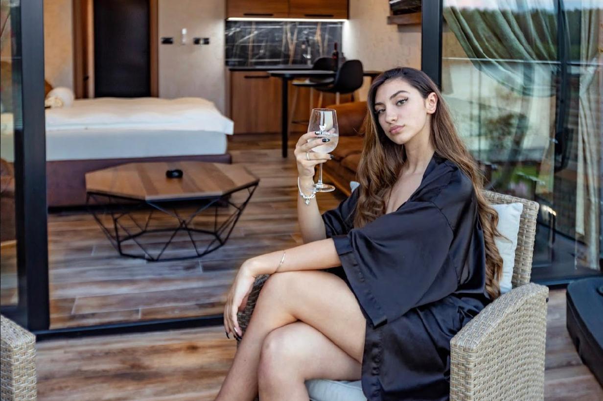 Apartmani Tiske Noci Bečej Esterno foto