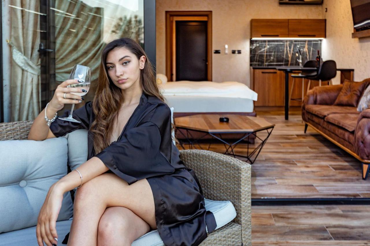 Apartmani Tiske Noci Bečej Esterno foto